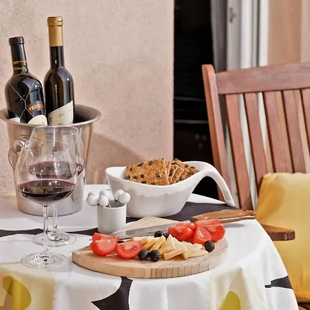 Ensidia Luxury Apartment