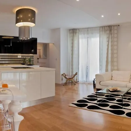 Ensidia Luxury 아파트